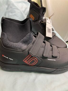 adidas Five Ten Freerider Pro Mid VCS mountain bike shoes